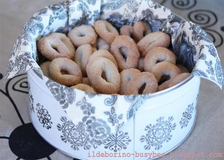 Curiosità: Ciambelline al Vino or Wine Biscuits