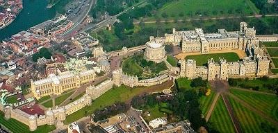 LUOGHI DA NON PERDERE ... IL CASTELLO DI WINDSOR ...