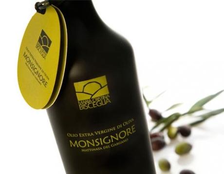 Da Mattinata la bottiglia d'olio eco friendly del food designer Andrea Vecera