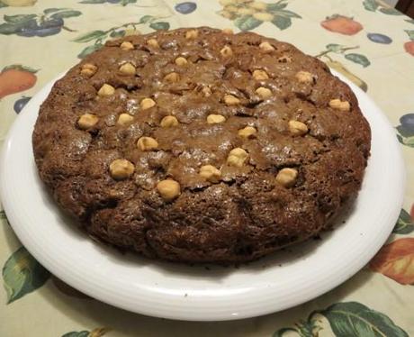 torta al cioccolato,nocciole e pere