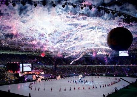 00832 “Stelle e lampi in un festoso boato”: di Marco Bizzarri e Paola Pardini