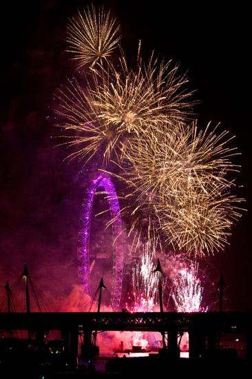 01032 “Stelle e lampi in un festoso boato”: di Marco Bizzarri e Paola Pardini