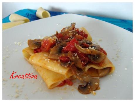 Paccheri con funghi