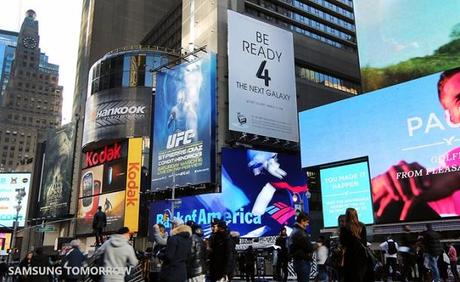 Times Square inizia a prepararsi per l’evento dedicato al Samsung Galaxy SIV