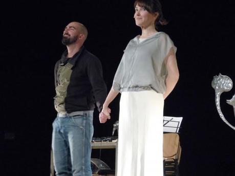 anita caprioli e didie caria in alntigone al teatro camploy di verona