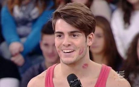 TUTTI I TAGLI DI CAPELLI DI PASQUALE DI NUZZO BALLERINO DI AMICI 2013