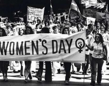 International women's day 2013 - Inutile dirvi che la donna si festeggia ma soprattutto si rispetta ogni giorno