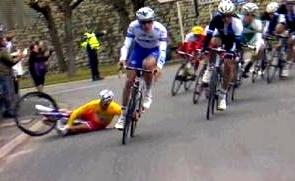 Nacer Bouhanni dopo la brutta caduta dice no alla Sanremo