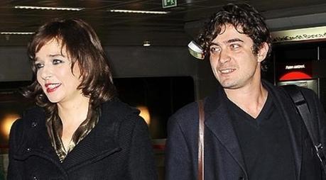 VALERIA GOLINO E RICCARDO SCAMARCIO INNAMORATISSIMI A FIUMICINO