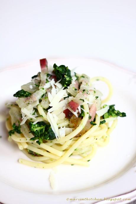 SPAGHETTONI CON BROCCOLI, GUANCIALE E PECORINO