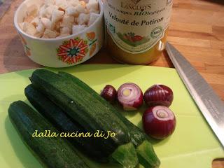 Vellutata di zucca e zucchine con crostini