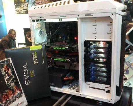 EVGA mostra la GeForce Titan SuperClocked