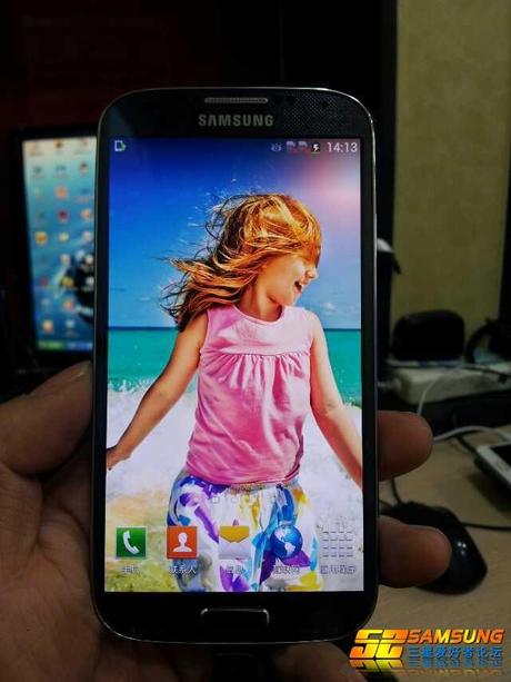 Samsung Galaxy S4 GT-I9502 ecco le prime immagini