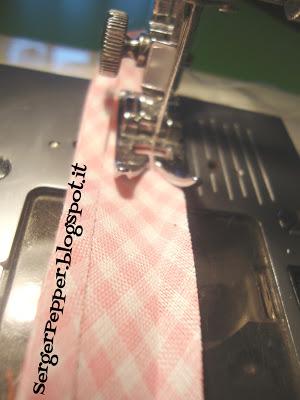 simple sewing bibs bias serger-pepper