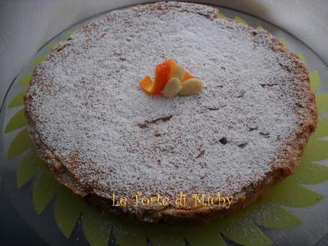 Torta senza farina alle mandorle, fiori d'arancio e cannella