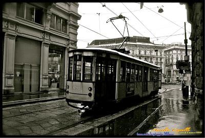 tram nella pioggia, Milano