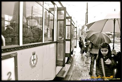 tram nella pioggia, Milano