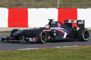 Nico-Hulkenberg-Sauber_test_barcellona_2013_day_8) (2)