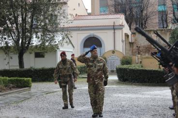 Livorno/ Il Comandante delle Forze Terrestri visita il Comando Brigata Folgore