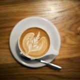 Attendant-Cafè-Londra-cappuccino