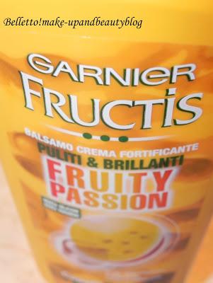 Garnier Fructis Fruity Passion - Balsamo crema fortificante con Frutto della Passione rivitalizzante + Cocco addolcente