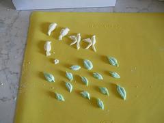 RICETTE: come fare decori con pasta di zucchero usando stampi in silicone