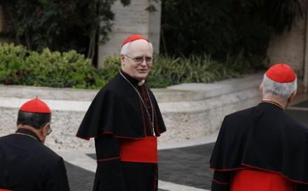 CONCLAVE 2013: TAGLI DI CAPELLI E STILE SACRO DEI CARDINALI IN GARA PER DIVENTARE IL NUOVO CANDIDATO PAPA