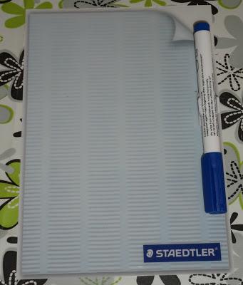 Lavagnetta LUMOCOLOR MEMO BOARD e LUMOCOLOR WHITEBOARD PEN by Staedtler.