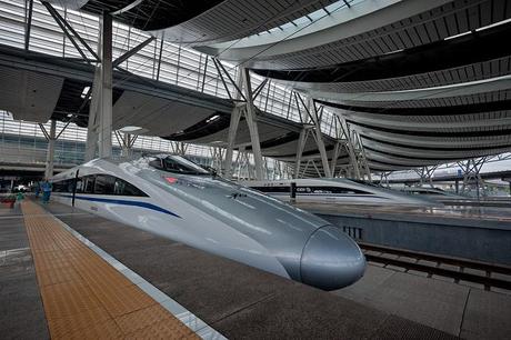 CRH Beijing-Shanghai train at Beijing South Station