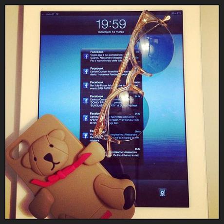 A BORING DAY IN MULTICOLOR