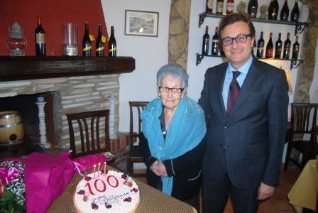 Celebrati i 100 anni della signora Gibbo a Castelvetrano