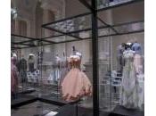 Parigi: museo Galliera mostra abiti lusso anni alta moda