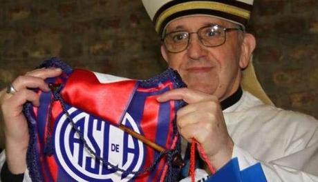 «Dio è argentino». Maradona, Messi ed ora il Papa Francesco!