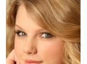 Taylor Swift butta lettere nella spazzatura ancora sigillate