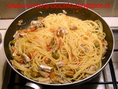 WHB #375 - Spaghetti  'spicy' con sarde e pomodori