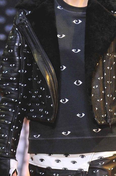 STAMPE, PATTERNS E EFFETTI DI SUPERFICIE DALLA SETTIMANA DELLA MODA DI PARIGI / 4