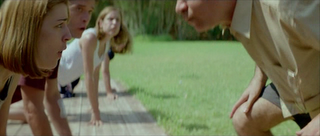 Review - Dogtooth (Kynodontas)