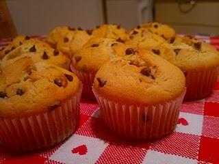 Muffins morbidi alla ricotta e gocce di cioccolato