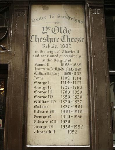 Ye Olde Cheshire Cheese: uno dei pub più antichi e famosi di Londra.