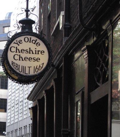 Ye Olde Cheshire Cheese: uno dei pub più antichi e famosi di Londra.