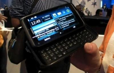 Nokia E7 black hands on