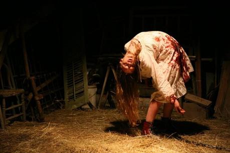 ashley-bell-in-un-immagine-inquietante-nell-horror-the-last-exorcism-184932