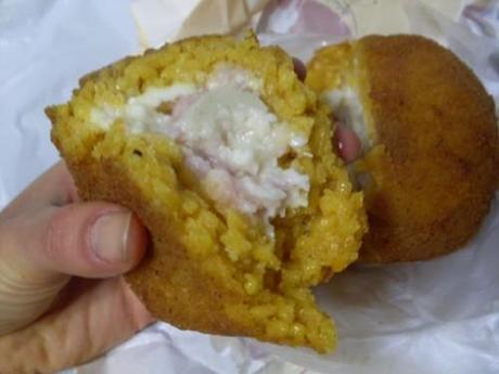 Street Food in Palermo: l’arancina bomba