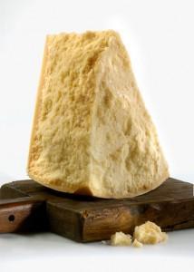 parmigiano-reggiano-cibi-energia Mamma e papà stanchi? I cibi che mettono energia (parte I)
