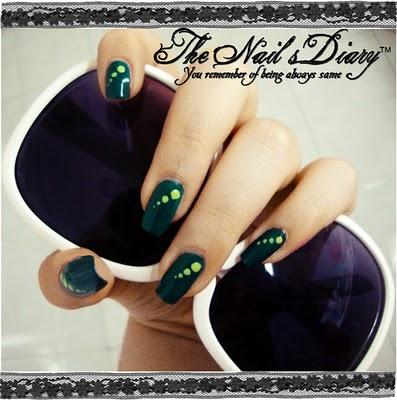 So much green acid dots!    (la mia nail art a pois)