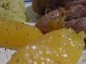 Pollo agrodolce accompagnato riso, curcuma albicocche sciroppate
