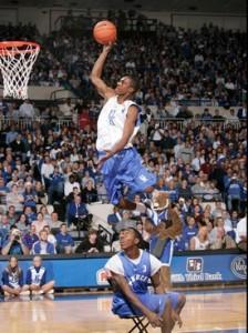 rajon-rondo-dunk-big-blue-madness