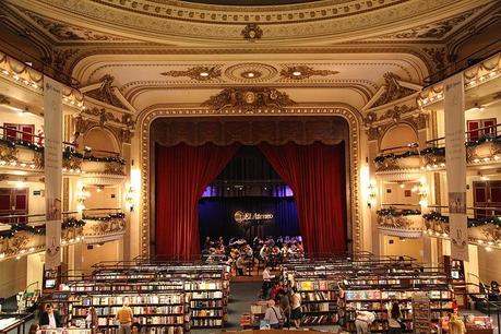 Andare oltre il banchetto dei best-seller