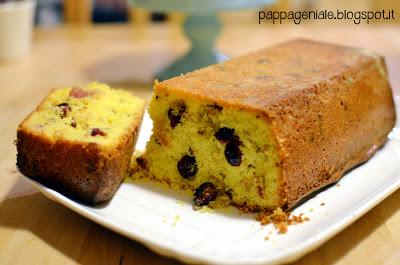 Plumcake di farina di riso ai frutti di bosco