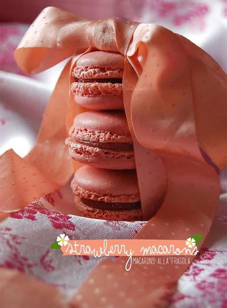 Strawberry Macarons | Macarons alla fragola